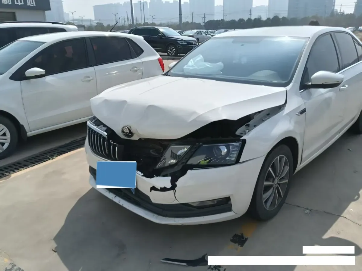 2018 Skoda Octavia 1.2T 116HP L4 7DCT,autocango,china used car exporter,china ev exporter,chinese used car exporter,chinese used ev exporter