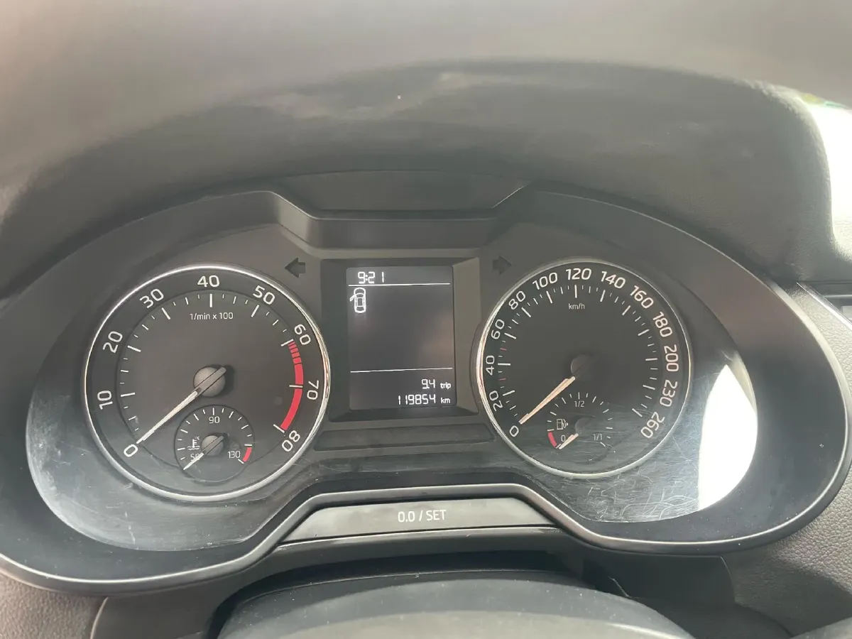 2018 Skoda Octavia 1.2T 116HP L4 7DCT,autocango,china used car exporter,china ev exporter,chinese used car exporter,chinese used ev exporter