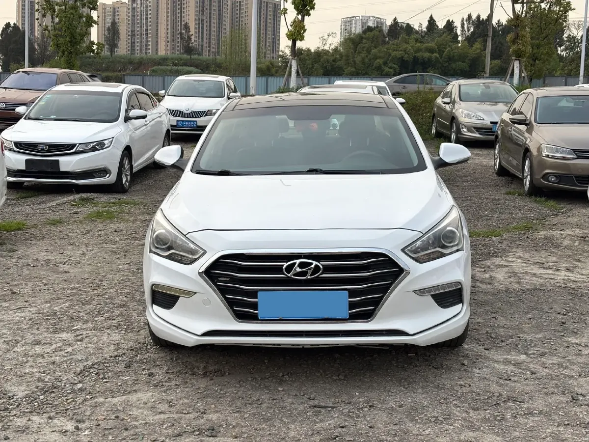 2017 Hyundai Mistra 1.6T 175HP L4 7DCT,autocango,china used car exporter,china ev exporter,chinese used car exporter,chinese used ev exporter