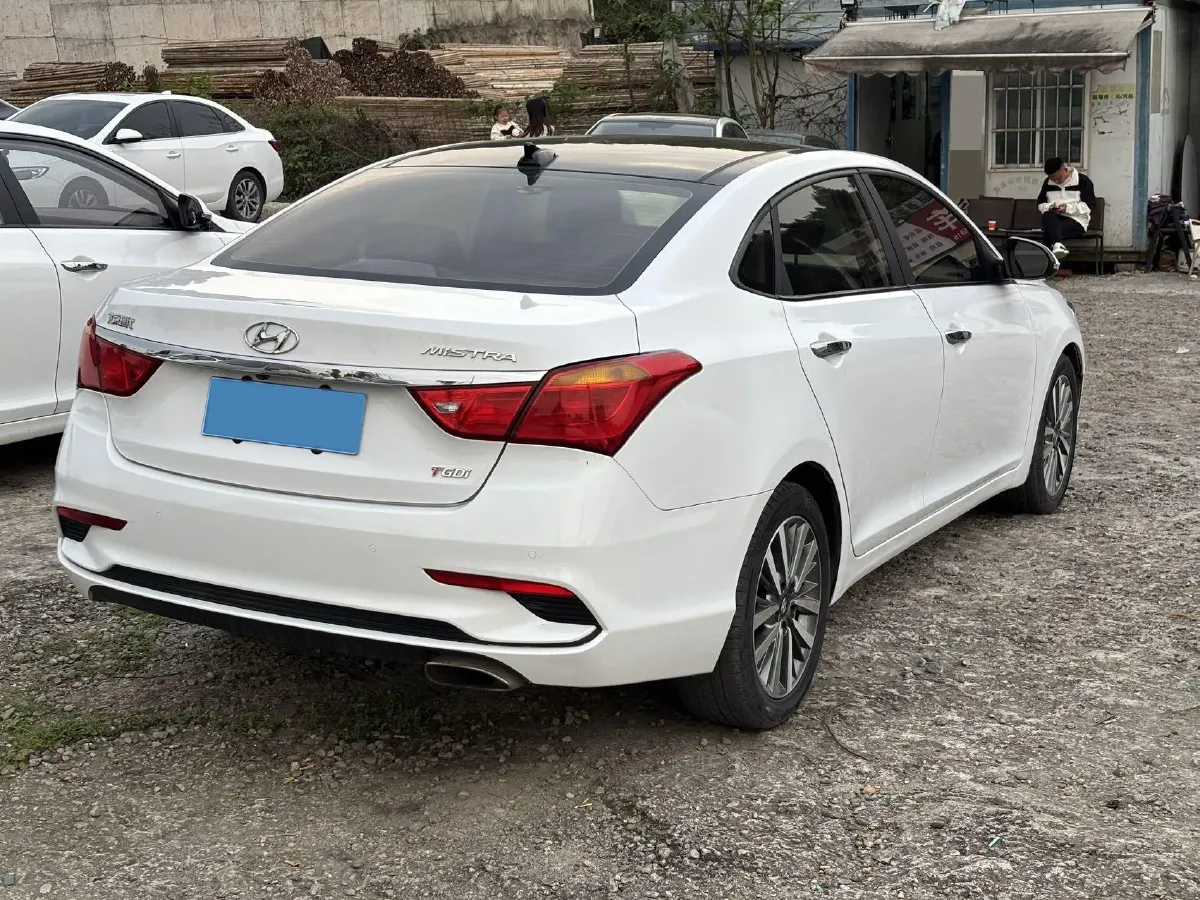 2017 Hyundai Mistra 1.6T 175HP L4 7DCT,autocango,china used car exporter,china ev exporter,chinese used car exporter,chinese used ev exporter