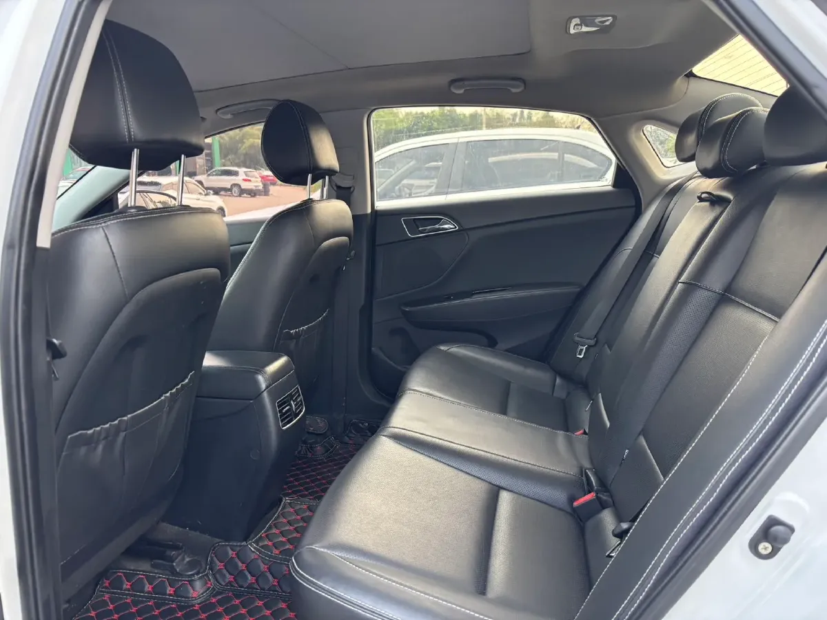 2017 Hyundai Mistra 1.6T 175HP L4 7DCT,autocango,china used car exporter,china ev exporter,chinese used car exporter,chinese used ev exporter