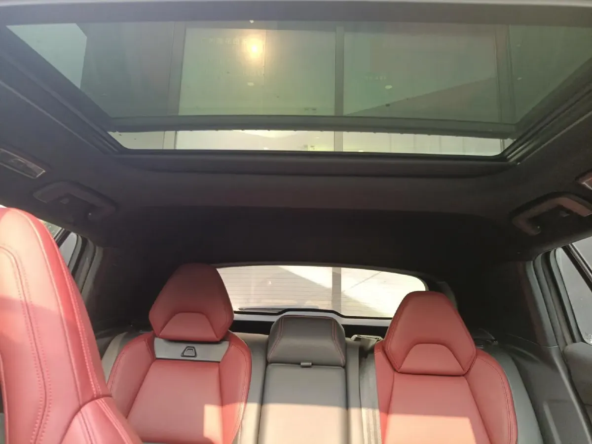 2020 LYNK&CO 06 1.5T 177HP L3 7DCT,autocango,china used car exporter,china ev exporter,chinese used car exporter,chinese used ev exporter