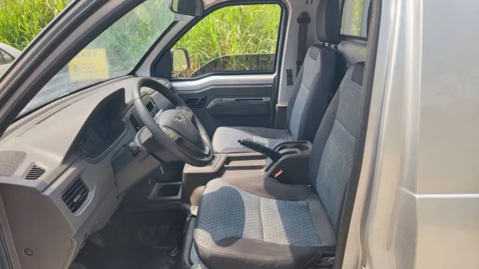 2021 WuLing RongGuang New Truck 1.8L 125HP L4 5MT,autocango,china used car exporter,china ev exporter,chinese used car exporter,chinese used ev exporter