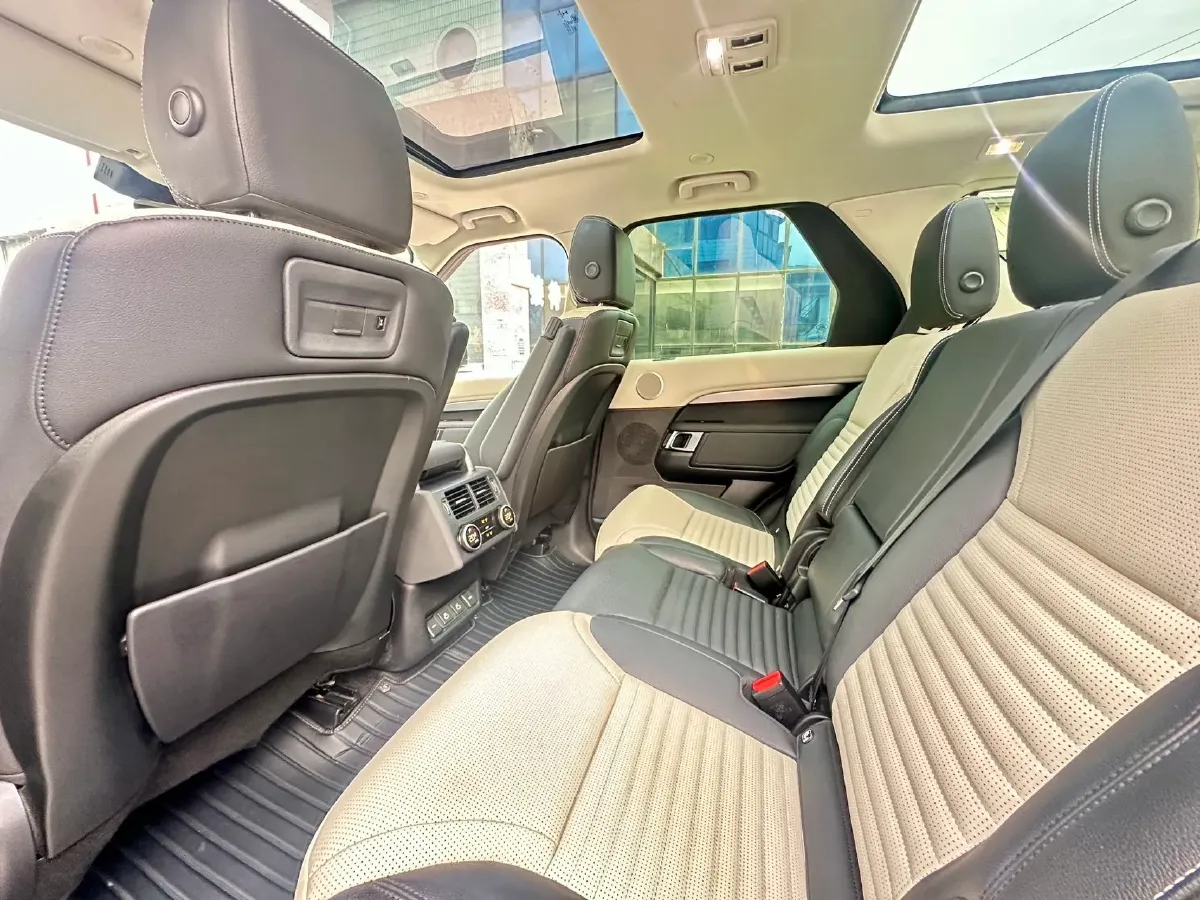 2021 Land Rover Discovery 3.0T 360HP L6 8AT,autocango,china used car exporter,china ev exporter,chinese used car exporter,chinese used ev exporter