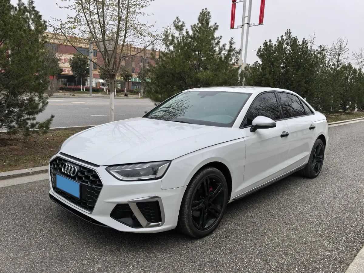 2020 Audi A4L 2.0T 190HP L4 7DCT,autocango,china used car exporter,china ev exporter,chinese used car exporter,chinese used ev exporter