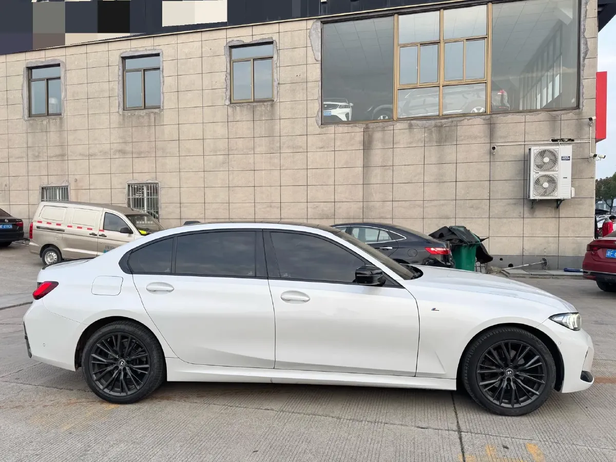 2023 BMW 3 Series 2.0T 184HP L4 8AT,autocango,china used car exporter,china ev exporter,chinese used car exporter,chinese used ev exporter