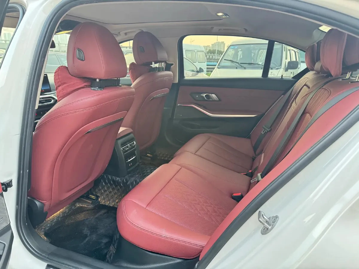 2023 BMW 3 Series 2.0T 184HP L4 8AT,autocango,china used car exporter,china ev exporter,chinese used car exporter,chinese used ev exporter