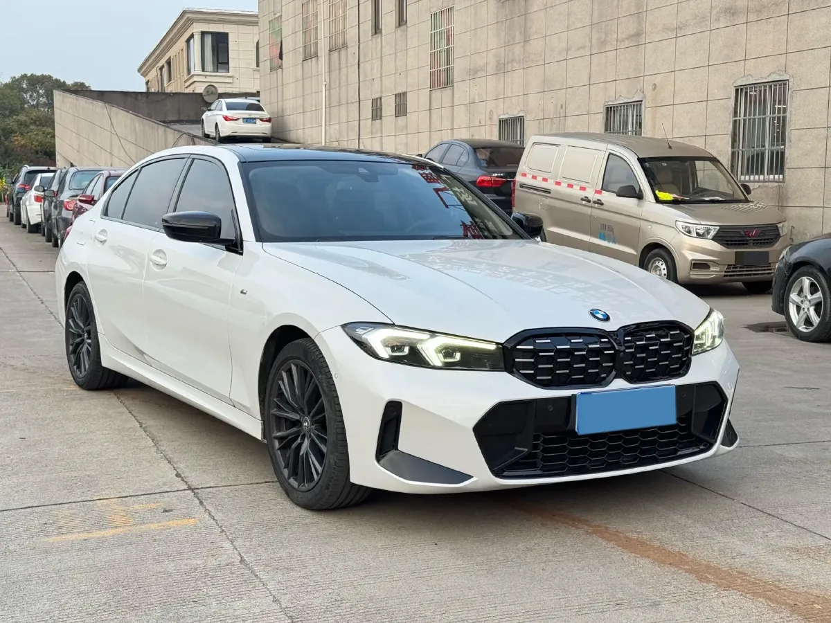 2023 BMW 3 Series 2.0T 184HP L4 8AT,autocango,china used car exporter,china ev exporter,chinese used car exporter,chinese used ev exporter