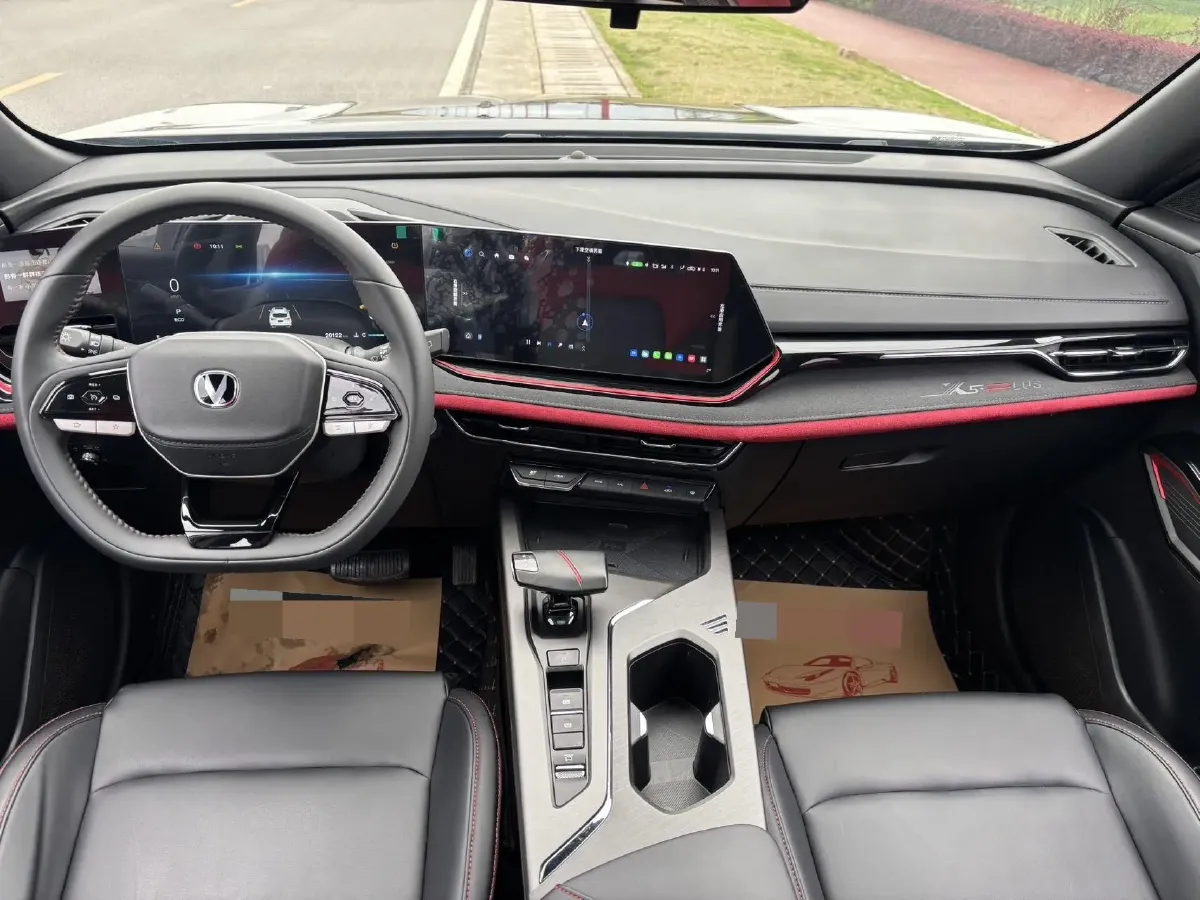 2024 ChangAn X5 PLUS 1.5T 188HP L4 7DCT,autocango,china used car exporter,china ev exporter,chinese used car exporter,chinese used ev exporter