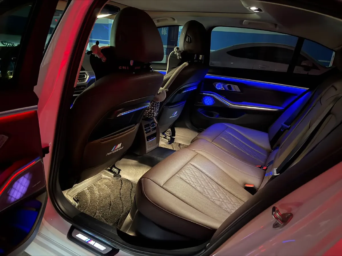 2022 BMW 3 Series 2.0T 184HP L4 8AT,autocango,china used car exporter,china ev exporter,chinese used car exporter,chinese used ev exporter