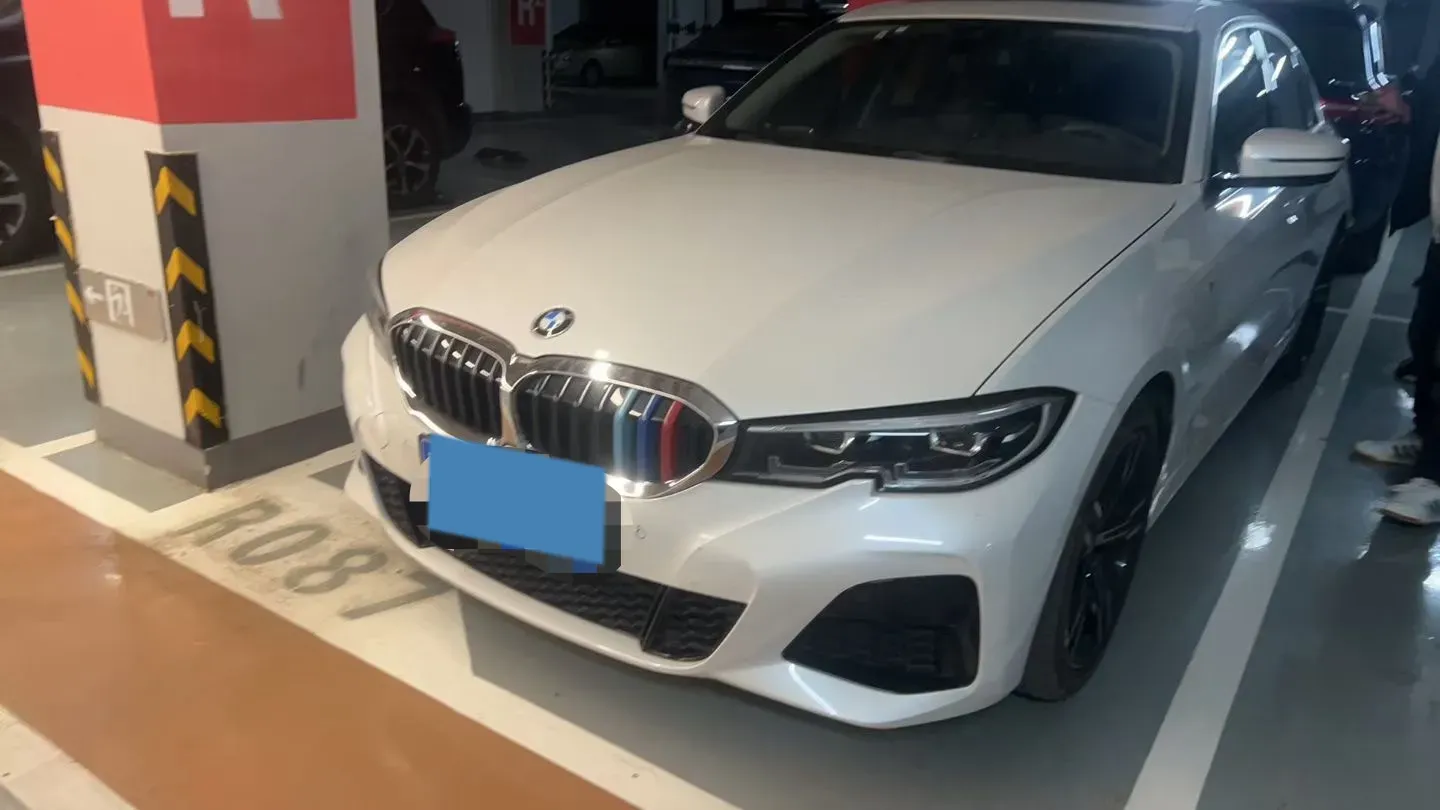 2022 BMW 3 Series 2.0T 184HP L4 8AT,autocango,china used car exporter,china ev exporter,chinese used car exporter,chinese used ev exporter