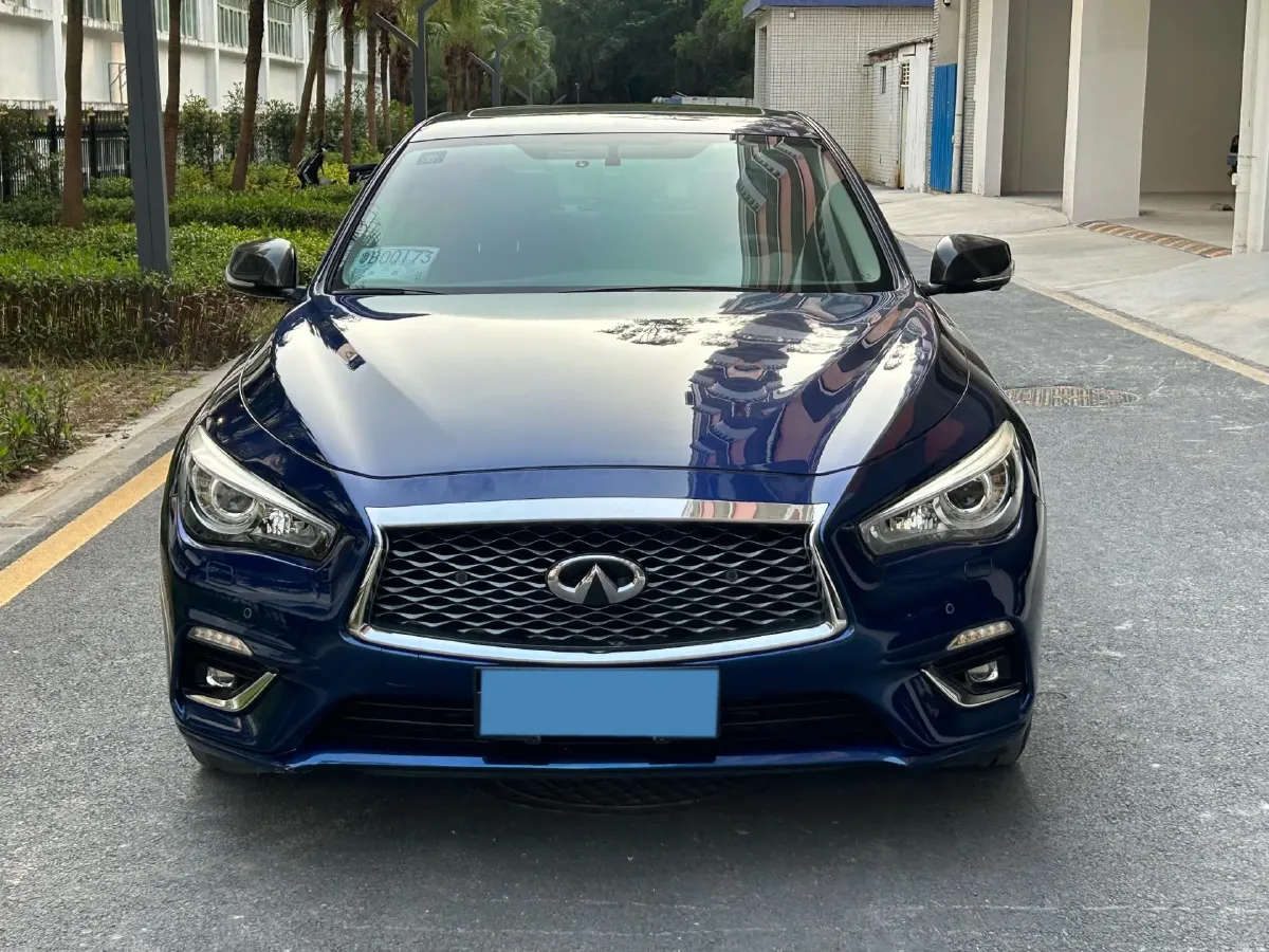 2018 Jeep Grand Commander 2.0T 265HP L4 9AT,autocango,china used car exporter,china ev exporter,chinese used car exporter,chinese used ev exporter