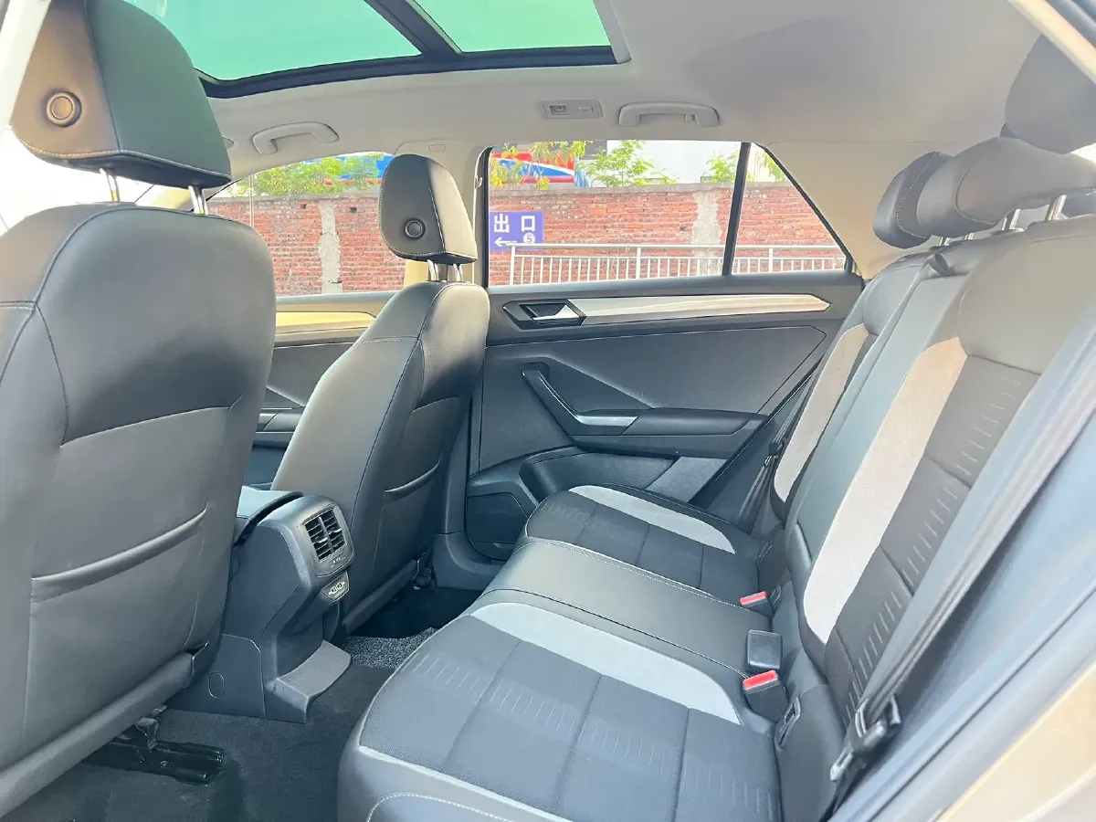 2018 Borgward BX5 1.8T 190HP L4 6AT,autocango,china used car exporter,china ev exporter,chinese used car exporter,chinese used ev exporter