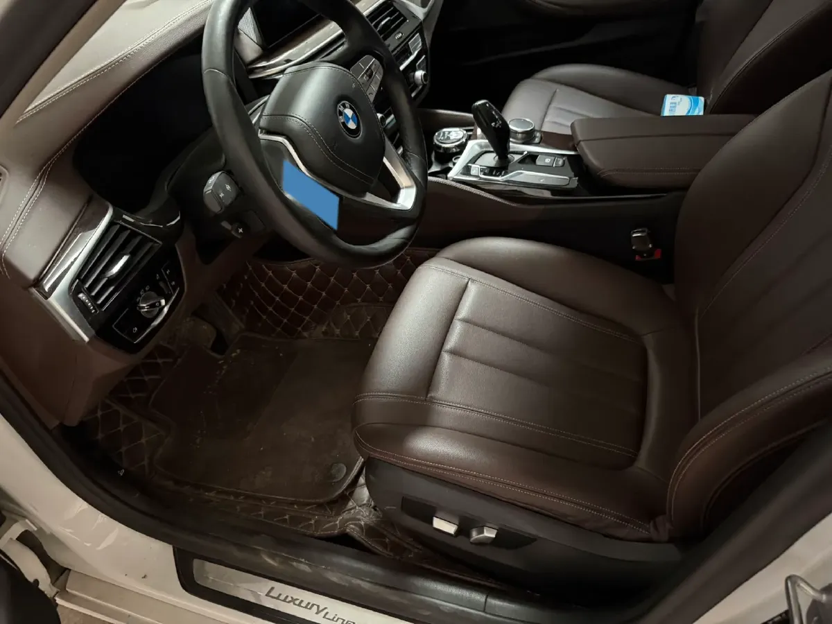 2020 BMW 5 Series 2.0T 184HP L4 8AT,autocango,china used car exporter,china ev exporter,chinese used car exporter,chinese used ev exporter