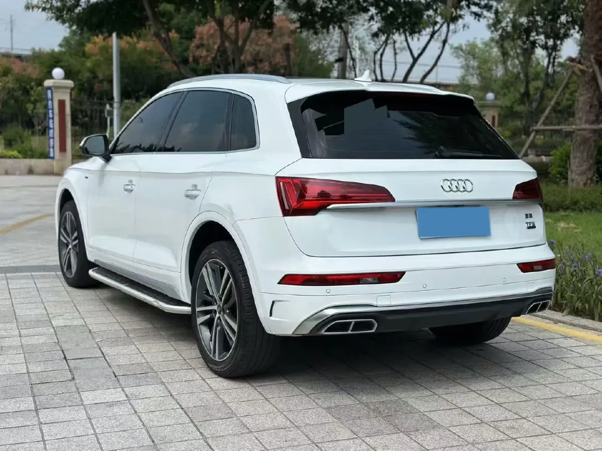 2022 Audi Q5L Sportback 2.0T 190HP L4 7DCT,autocango,china used car exporter,china ev exporter,chinese used car exporter,chinese used ev exporter
