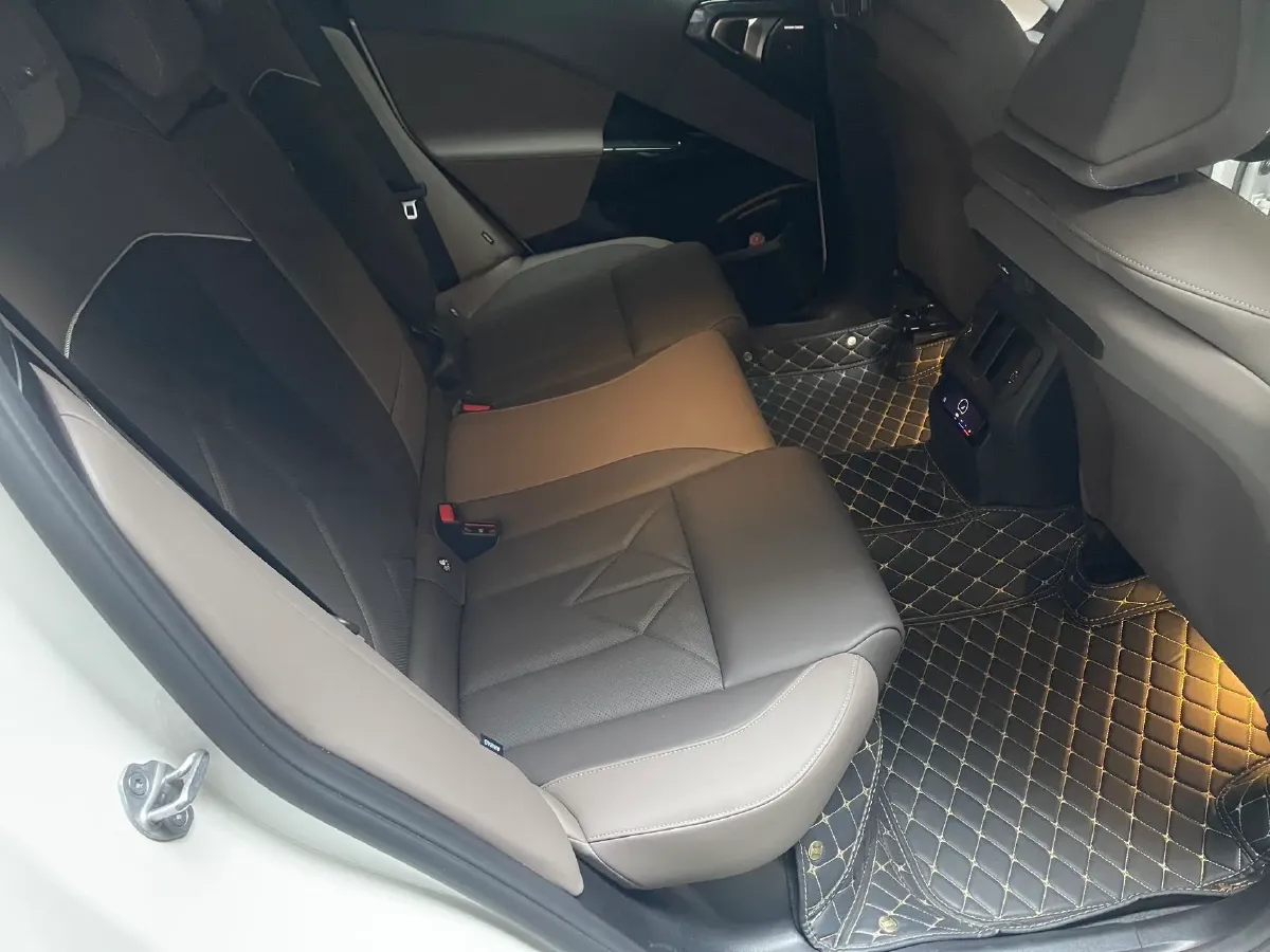 2025 BMW X3 2.0T 258HP L4 8AT,autocango,china used car exporter,china ev exporter,chinese used car exporter,chinese used ev exporter