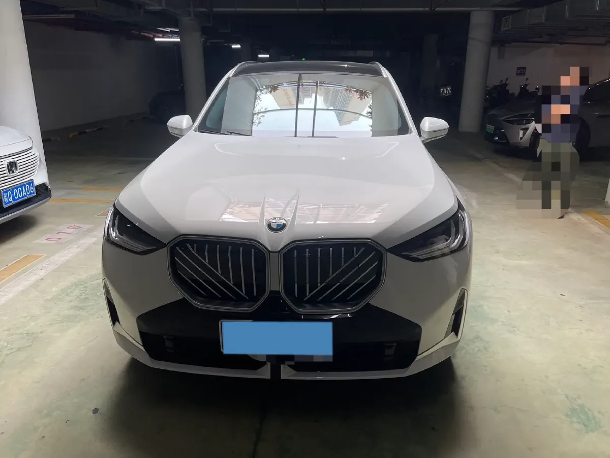 2025 BMW X3 2.0T 258HP L4 8AT,autocango,china used car exporter,china ev exporter,chinese used car exporter,chinese used ev exporter