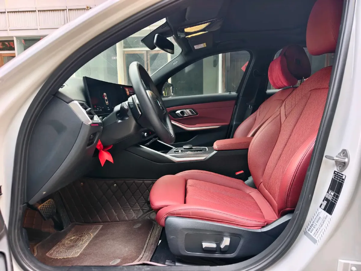 2023 BMW 3 Series 2.0T 184HP L4 8AT,autocango,china used car exporter,china ev exporter,chinese used car exporter,chinese used ev exporter