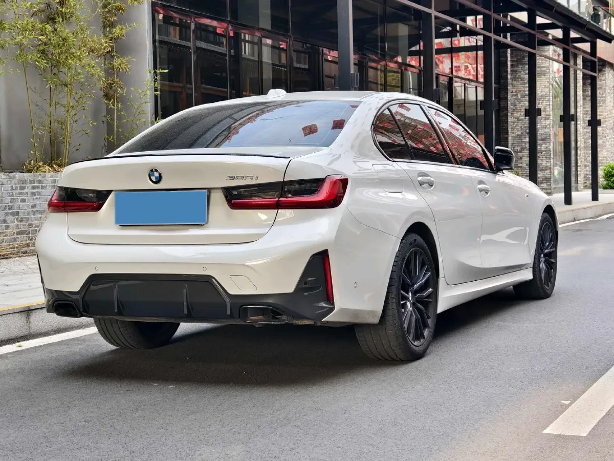 2023 BMW 3 Series 2.0T 184HP L4 8AT,autocango,china used car exporter,china ev exporter,chinese used car exporter,chinese used ev exporter