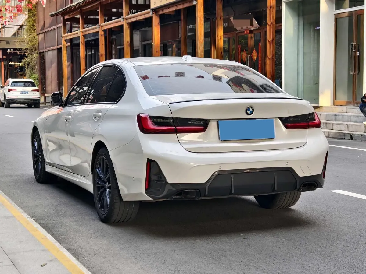 2023 BMW 3 Series 2.0T 184HP L4 8AT,autocango,china used car exporter,china ev exporter,chinese used car exporter,chinese used ev exporter