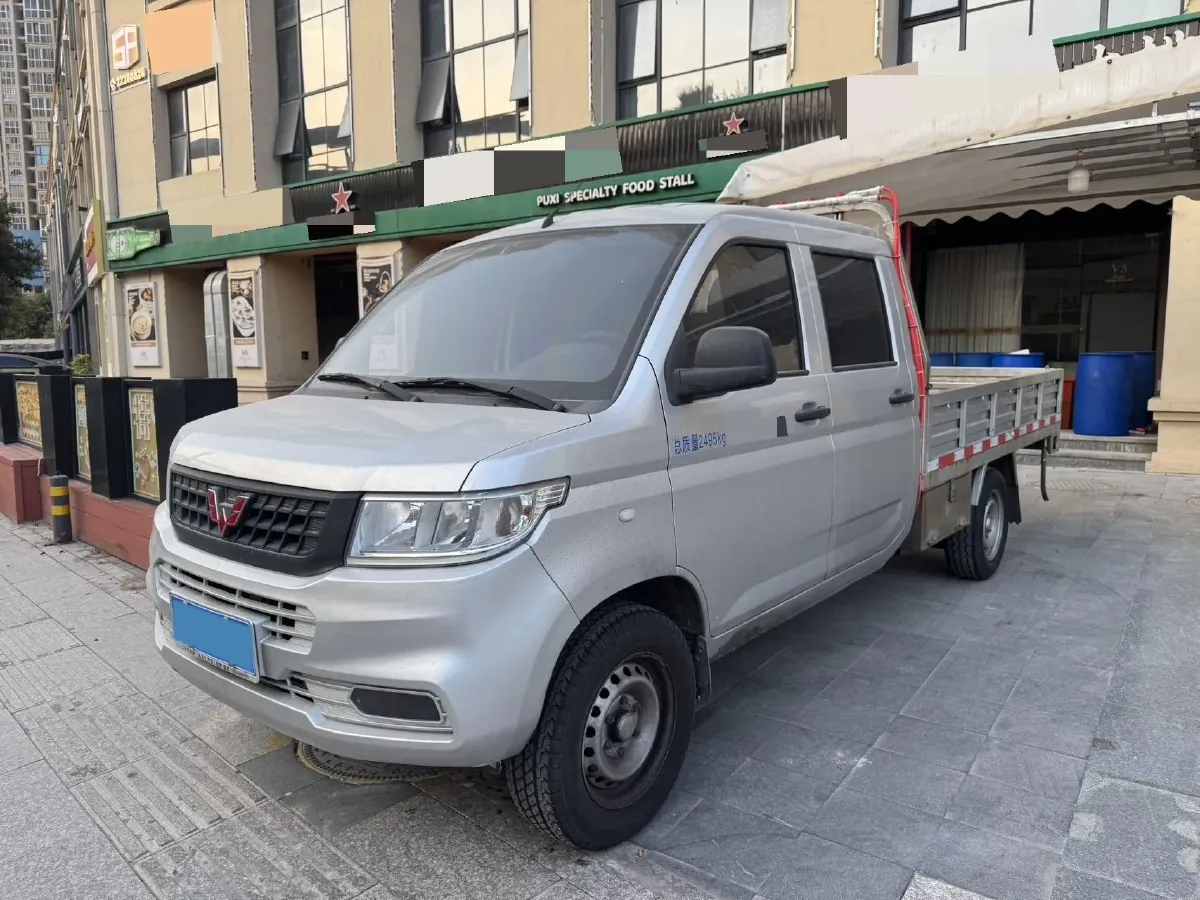 2023 WuLing RongGuang New Truck 1.5L 102HP L4 5MT,autocango,china used car exporter,china ev exporter,chinese used car exporter,chinese used ev exporter