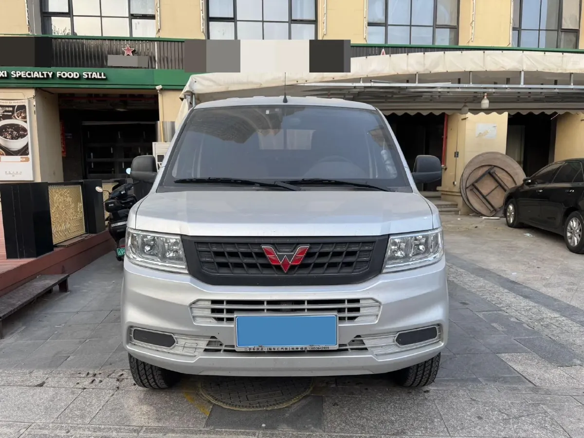 2023 WuLing RongGuang New Truck 1.5L 102HP L4 5MT,autocango,china used car exporter,china ev exporter,chinese used car exporter,chinese used ev exporter
