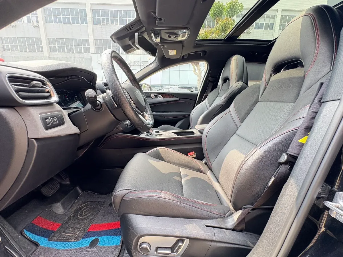 2021 LYNK&CO 03 2.0T 190HP L4 6AT,autocango,china used car exporter,china ev exporter,chinese used car exporter,chinese used ev exporter