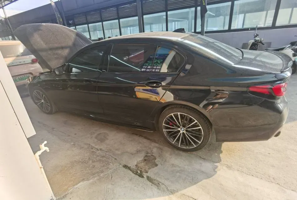 2021 BMW 5 Series 2.0T 252HP L4 8AT,autocango,china used car exporter,china ev exporter,chinese used car exporter,chinese used ev exporter