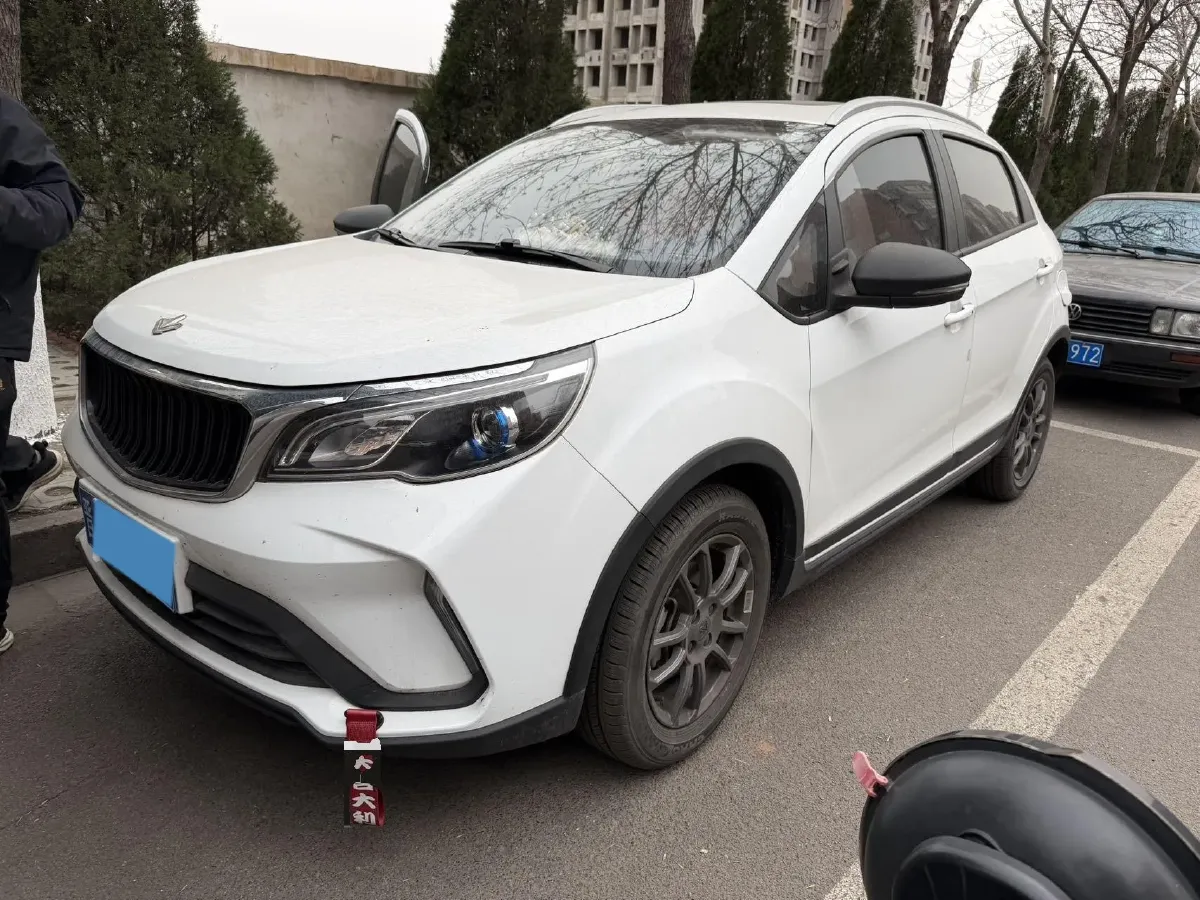 2022 Livan X3 PRO 1.5L 113HP L4 CVT,autocango,china used car exporter,china ev exporter,chinese used car exporter,chinese used ev exporter