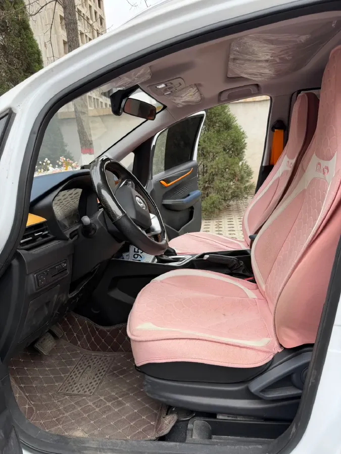 2022 Livan X3 PRO 1.5L 113HP L4 CVT,autocango,china used car exporter,china ev exporter,chinese used car exporter,chinese used ev exporter