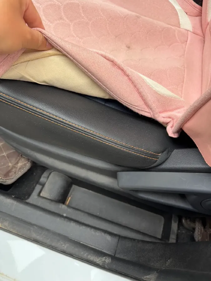 2022 Livan X3 PRO 1.5L 113HP L4 CVT,autocango,china used car exporter,china ev exporter,chinese used car exporter,chinese used ev exporter