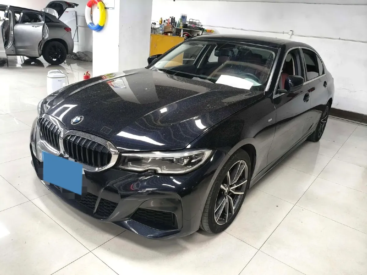 2021 BMW 3 Series 2.0T 156HP L4 8AT,autocango,china used car exporter,china ev exporter,chinese used car exporter,chinese used ev exporter