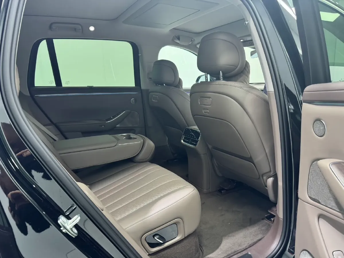 2026 AITO AITO M7 REEV 160HP REEV,autocango,china used car exporter,china ev exporter,chinese used car exporter,chinese used ev exporter