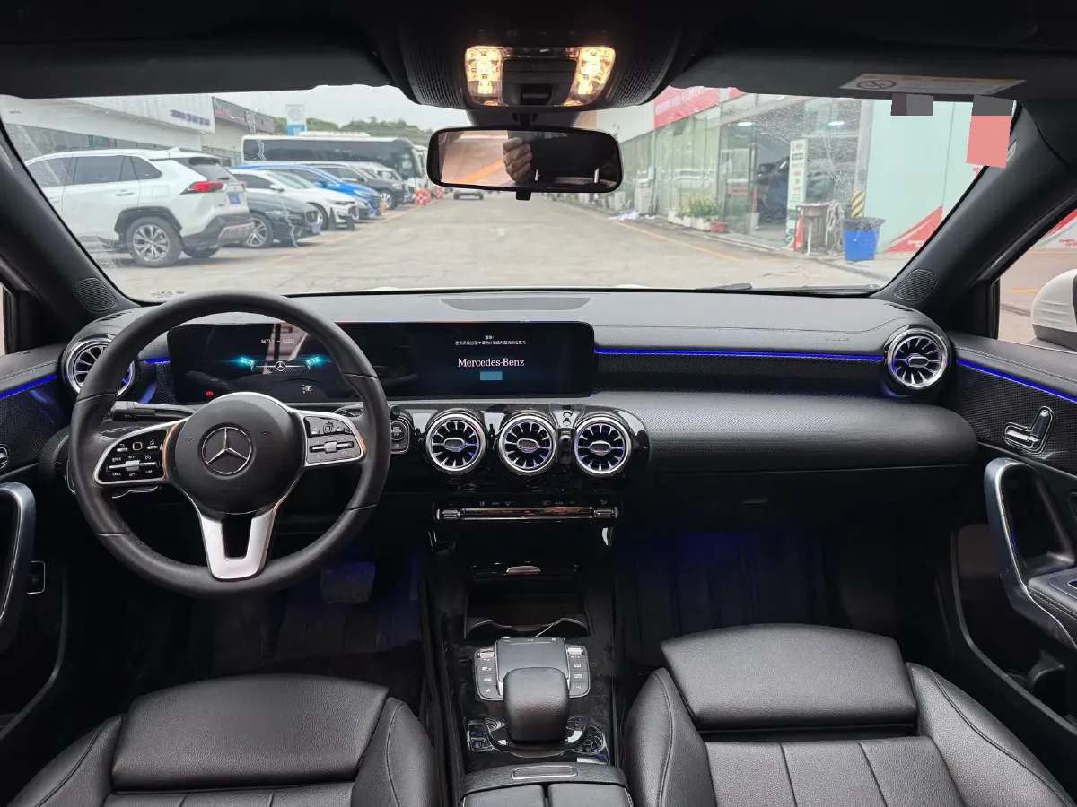 2021 Mercedes-Benz A Class 1.3T 163HP L4 7DCT,autocango,china used car exporter,china ev exporter,chinese used car exporter,chinese used ev exporter