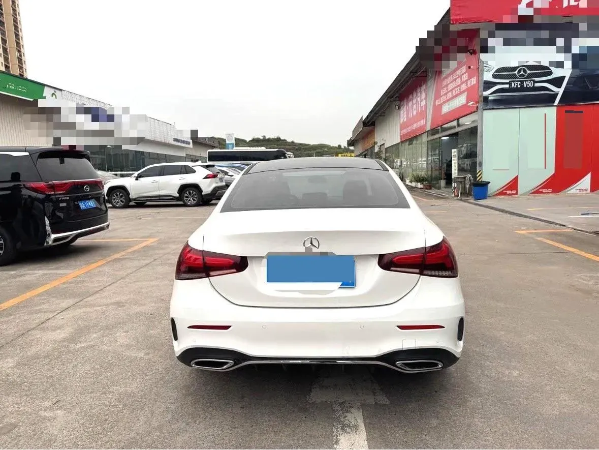 2021 Mercedes-Benz A Class 1.3T 163HP L4 7DCT,autocango,china used car exporter,china ev exporter,chinese used car exporter,chinese used ev exporter