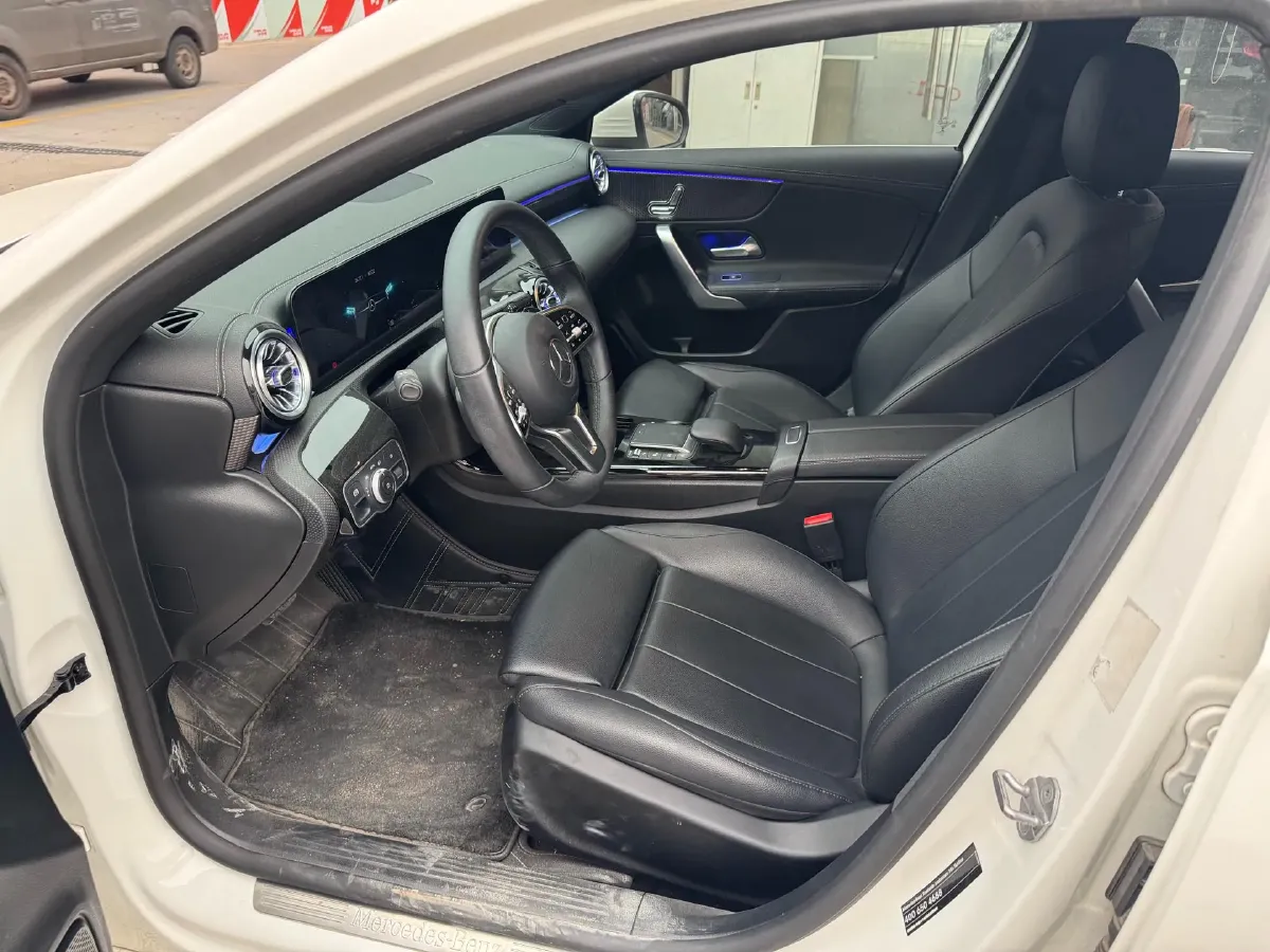 2021 Mercedes-Benz A Class 1.3T 163HP L4 7DCT,autocango,china used car exporter,china ev exporter,chinese used car exporter,chinese used ev exporter