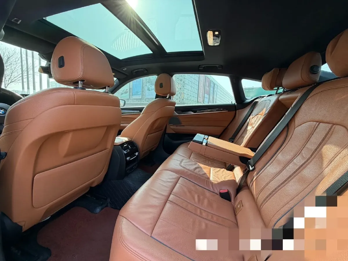 2022 BMW 6 Series GT 2.0T 245HP L4 8AT,autocango,china used car exporter,china ev exporter,chinese used car exporter,chinese used ev exporter