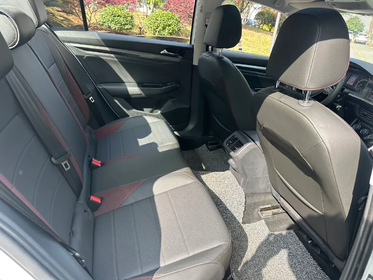 2020 Volkswagen Bora 1.5L 113HP L4 6AT,autocango,china used car exporter,china ev exporter,chinese used car exporter,chinese used ev exporter