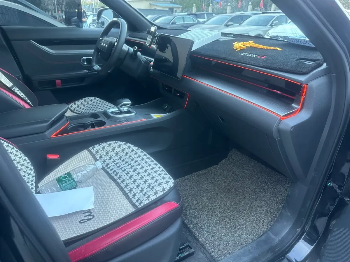 2023 Jetour DASHING 1.5T 156HP L4 6DCT,autocango,china used car exporter,china ev exporter,chinese used car exporter,chinese used ev exporter