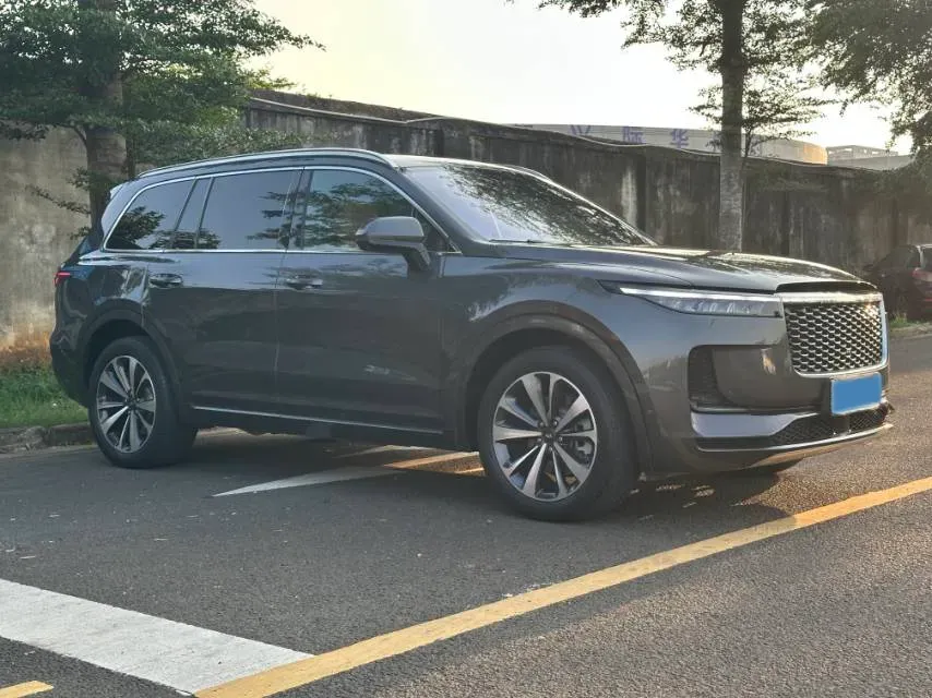 2021 Li ONE Range Extended 131HP REEV 40.5KWH,autocango,china used car exporter,china ev exporter,chinese used car exporter,chinese used ev exporter