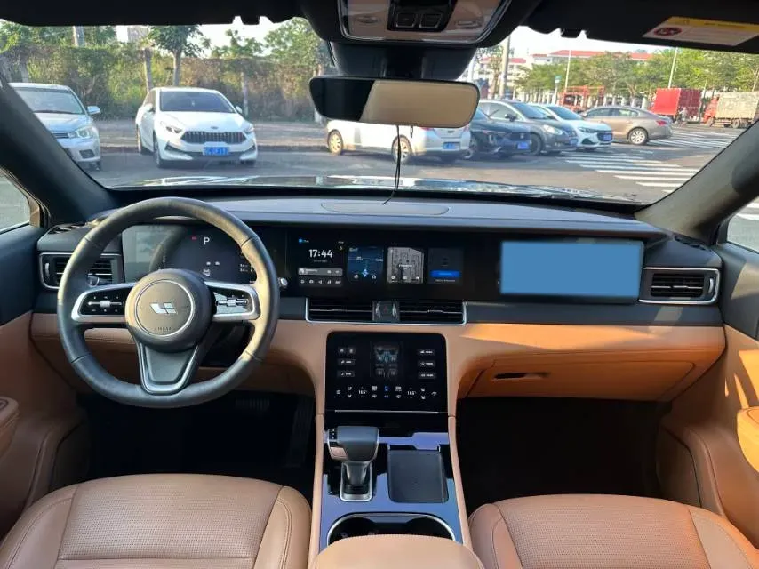 2021 Li ONE Range Extended 131HP REEV 40.5KWH,autocango,china used car exporter,china ev exporter,chinese used car exporter,chinese used ev exporter