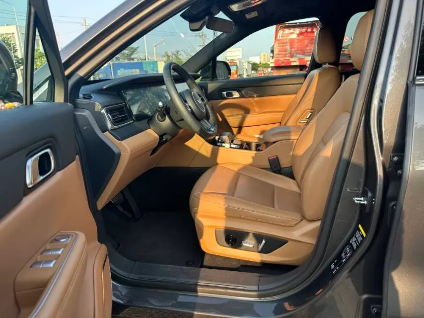 2021 Li ONE Range Extended 131HP REEV 40.5KWH,autocango,china used car exporter,china ev exporter,chinese used car exporter,chinese used ev exporter