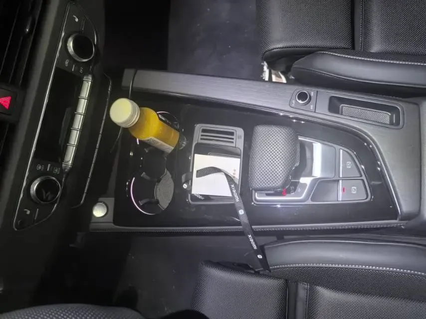 2024 Audi A4L 2.0T 190HP L4 7DCT,autocango,china used car exporter,china ev exporter,chinese used car exporter,chinese used ev exporter