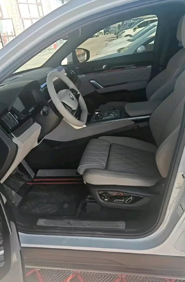 2025 BYD Tang 1.5T 156HP L4 E-CVT PHEV 21.504KWH,autocango,china used car exporter,china ev exporter,chinese used car exporter,chinese used ev exporter