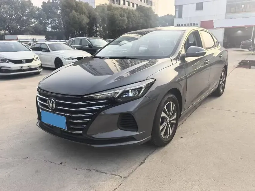 2021 ChangAn Eado 1.6L 128HP L4 5MT,autocango,china used car exporter,china ev exporter,chinese used car exporter,chinese used ev exporter
