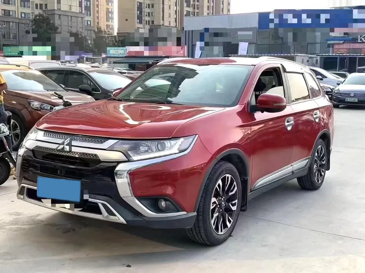 2018 Mitsubishi Outlander 2.0L 166HP L4 CVT,autocango,china used car exporter,china ev exporter,chinese used car exporter,chinese used ev exporter