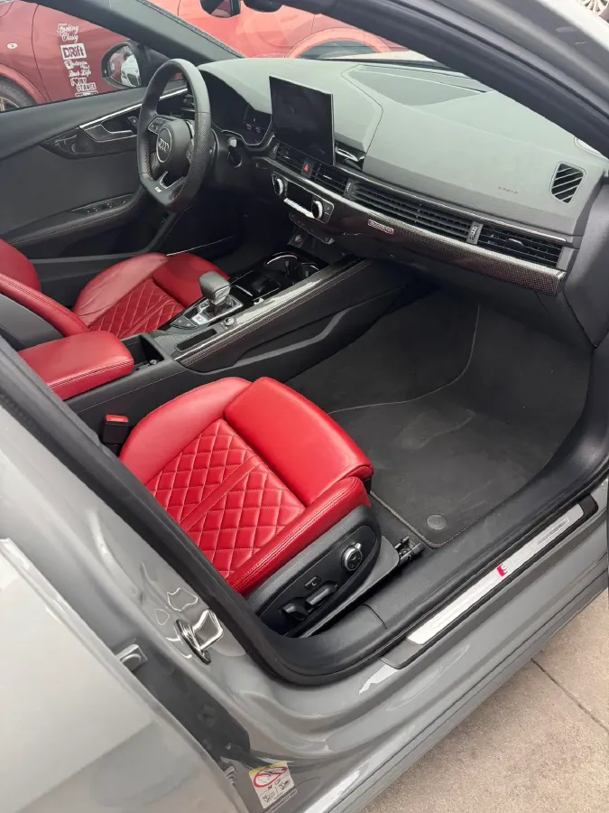 2022 Audi S4 3.0T 354HP V6 8AT,autocango,china used car exporter,china ev exporter,chinese used car exporter,chinese used ev exporter