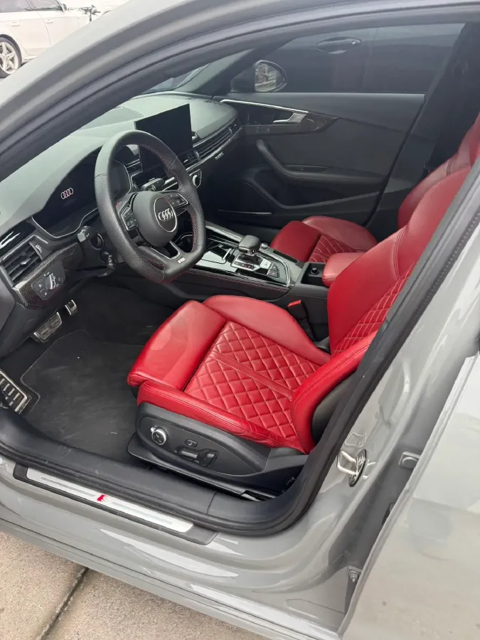 2022 Audi S4 3.0T 354HP V6 8AT,autocango,china used car exporter,china ev exporter,chinese used car exporter,chinese used ev exporter