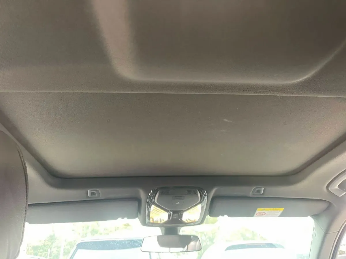 2022 BMW 5 Series 2.0T 184HP L4 8AT,autocango,china used car exporter,china ev exporter,chinese used car exporter,chinese used ev exporter