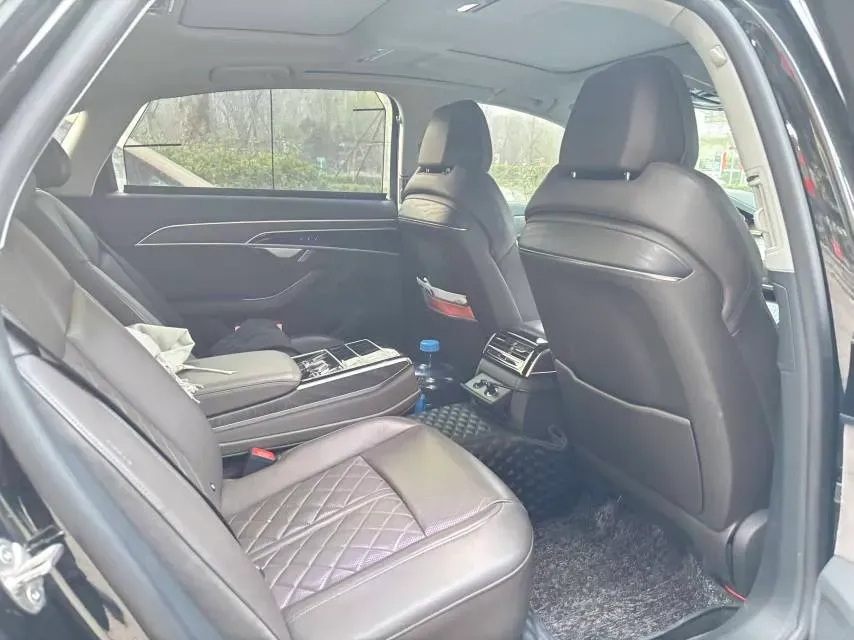 2021 Audi A8 3.0T 286HP V6 8AT,autocango,china used car exporter,china ev exporter,chinese used car exporter,chinese used ev exporter